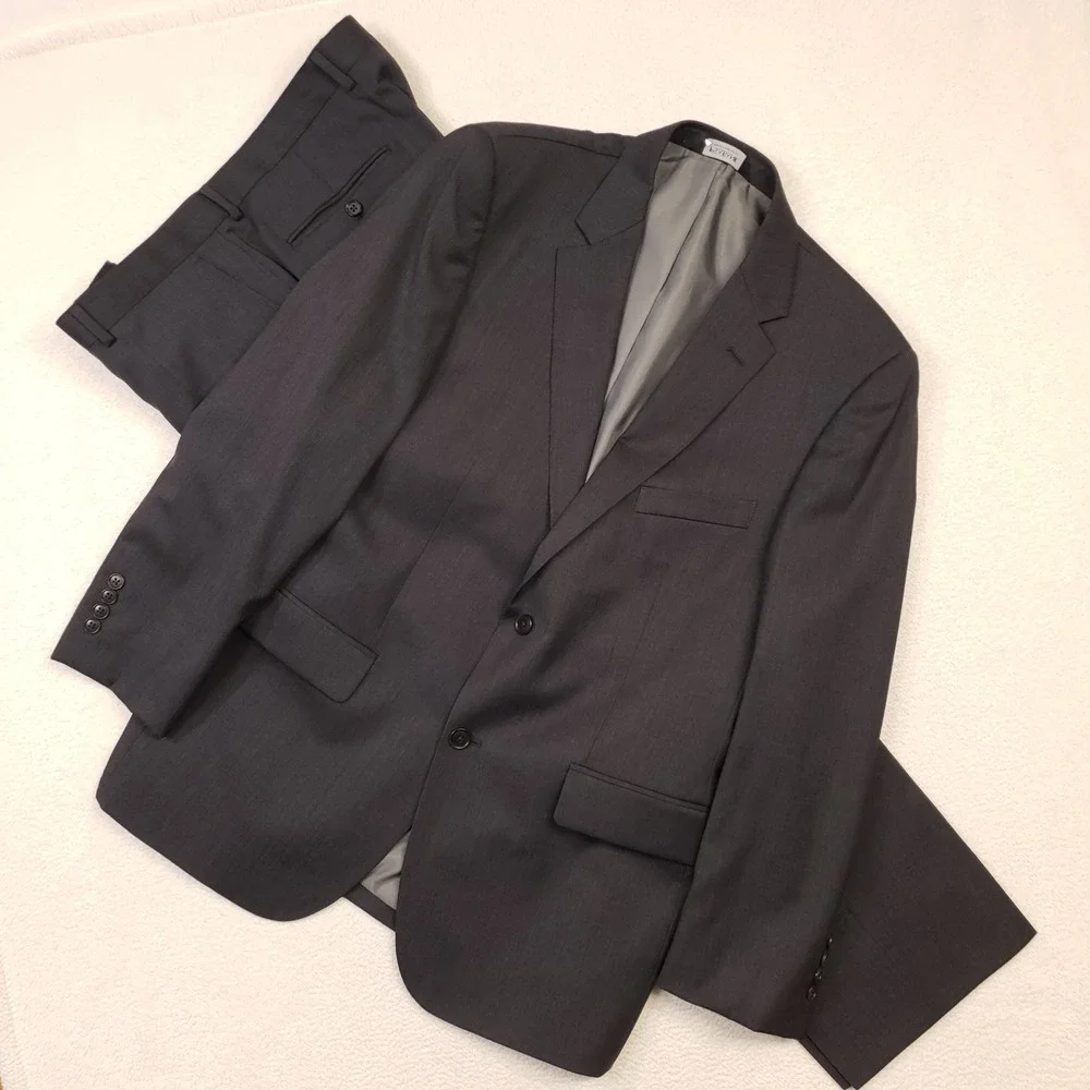 Jos. A. Bank Suit Mens 42R 36W Gray Tailored Fit Executive Wool 2-Piece Set